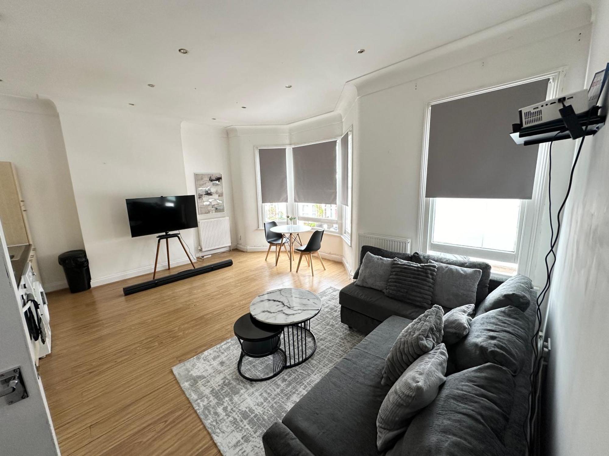 Spacious 2 Bed Flat In London Londres Exterior foto